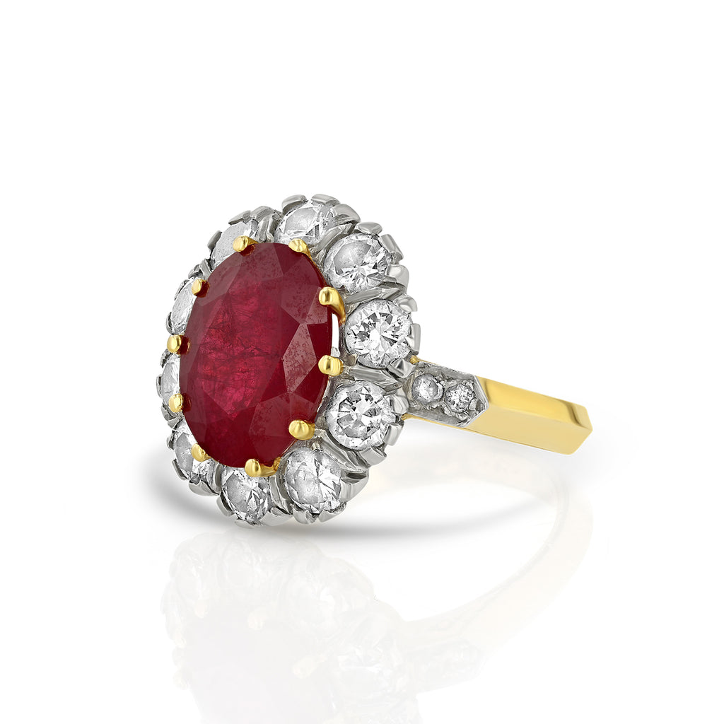Reve - Queen Pompadour Ruby