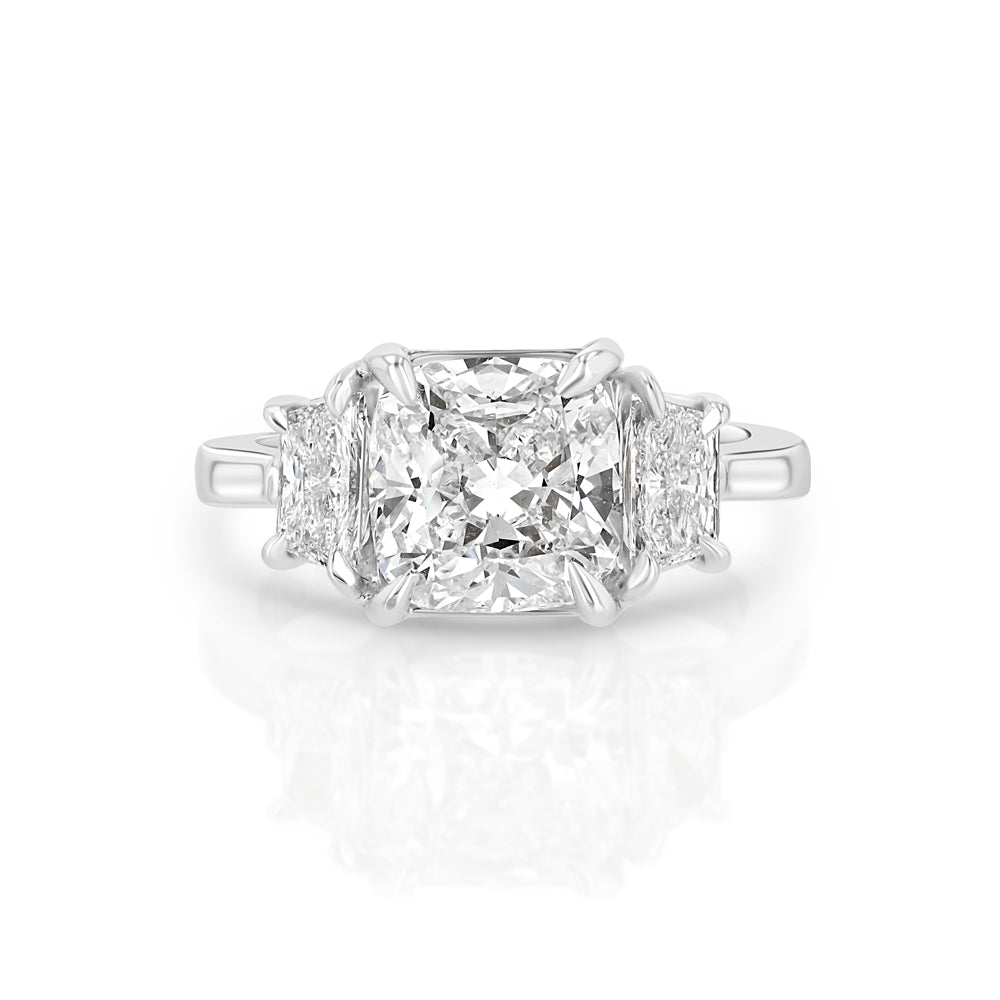 Reve - The One Cusion Cut Diamond