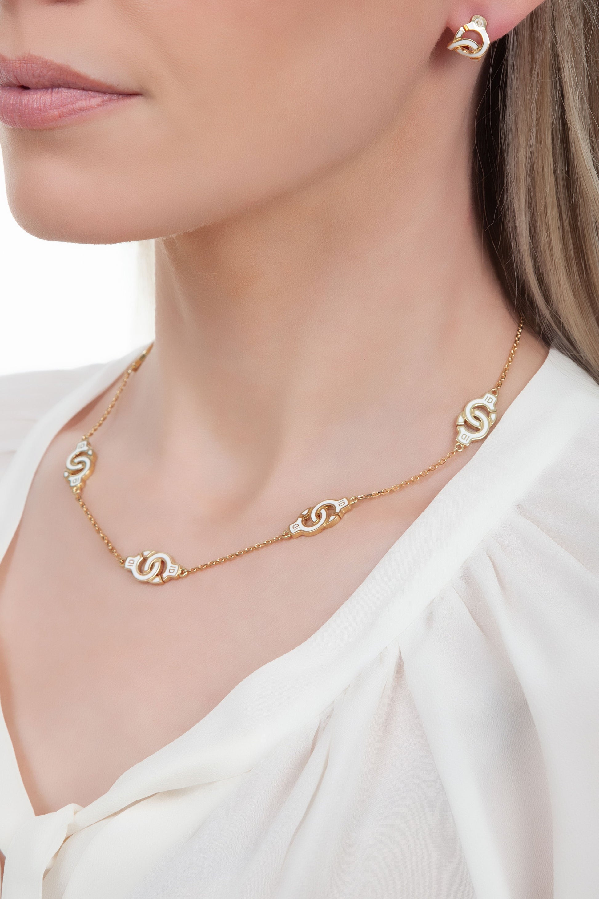 The Psykhe Cuffs of Love Necklace - Five Cuff