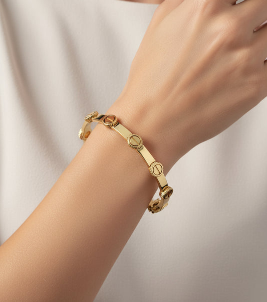Winder of Love  Bracelet