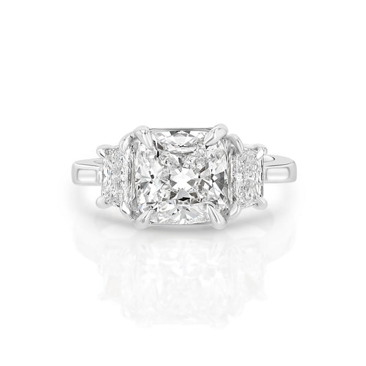 Reve - The One Cusion Cut Diamond 